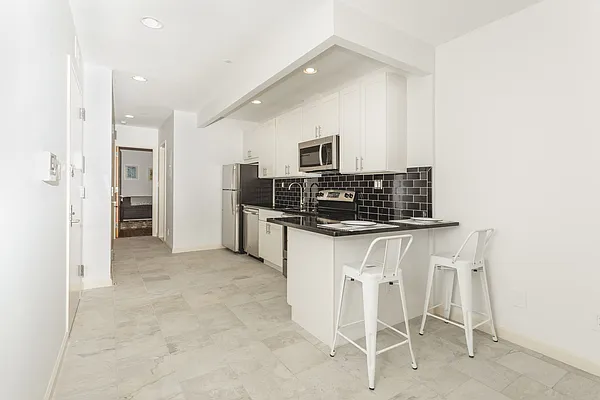 Rented by Nest Seekers International | media 38