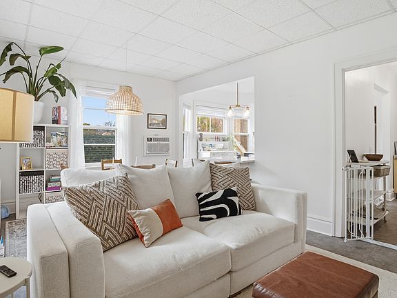 3rd image of 3102 W 44th St APT 7