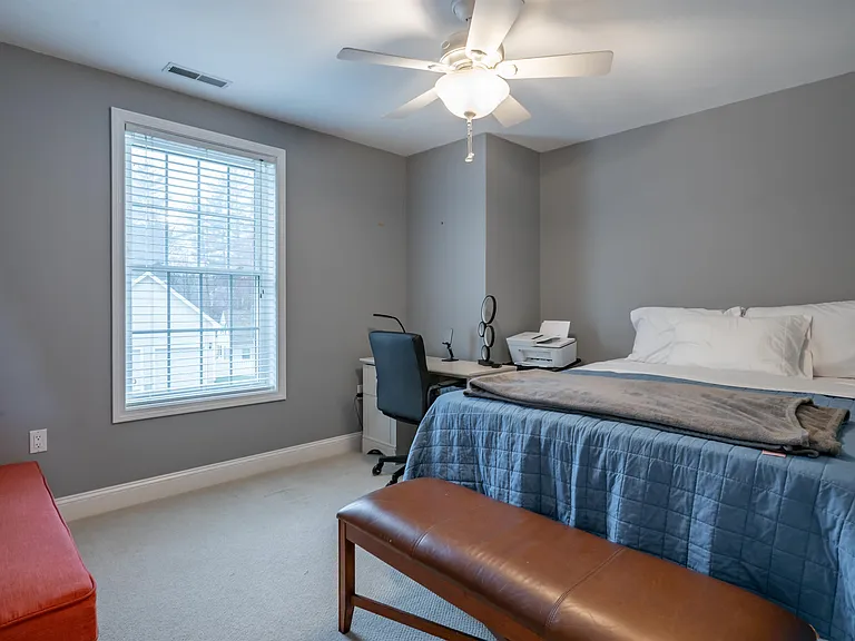 2 Lowther Pl — Photo 30