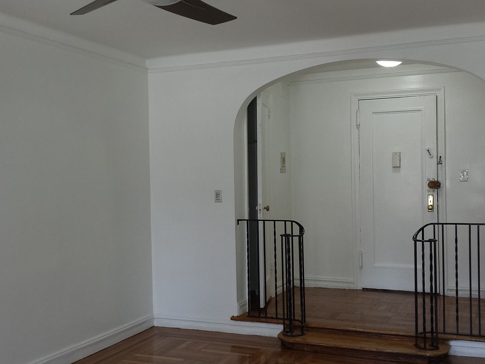 1st image of 4108 43rd St #1-A