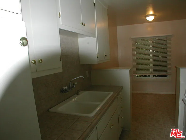 1444 Yale St #A — Photo 7