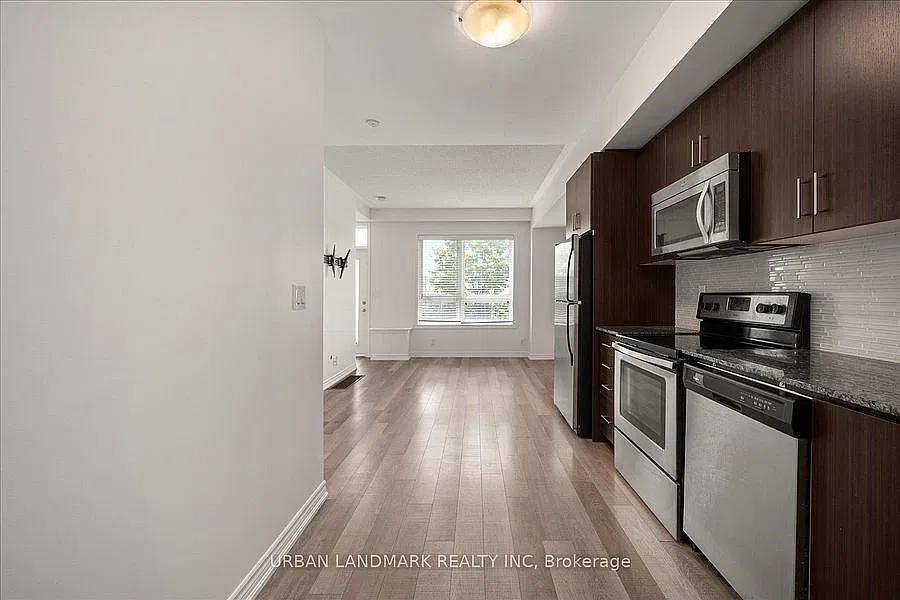 2 bed, 1.5 bath, 1000 sqft, $3,850 — Photo 4
