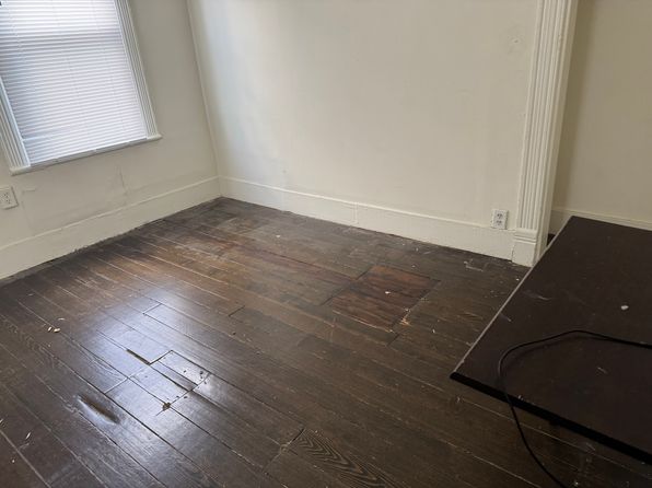 52 Mine St #4