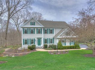 19 Talewinds Ln, Groton, CT 06340