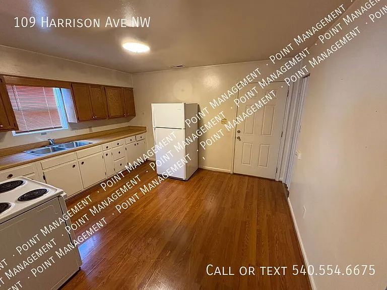 109 Harrison Ave NW — Photo 3