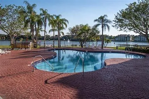 2861 N Oakland Forest Dr #301 — Photo 12