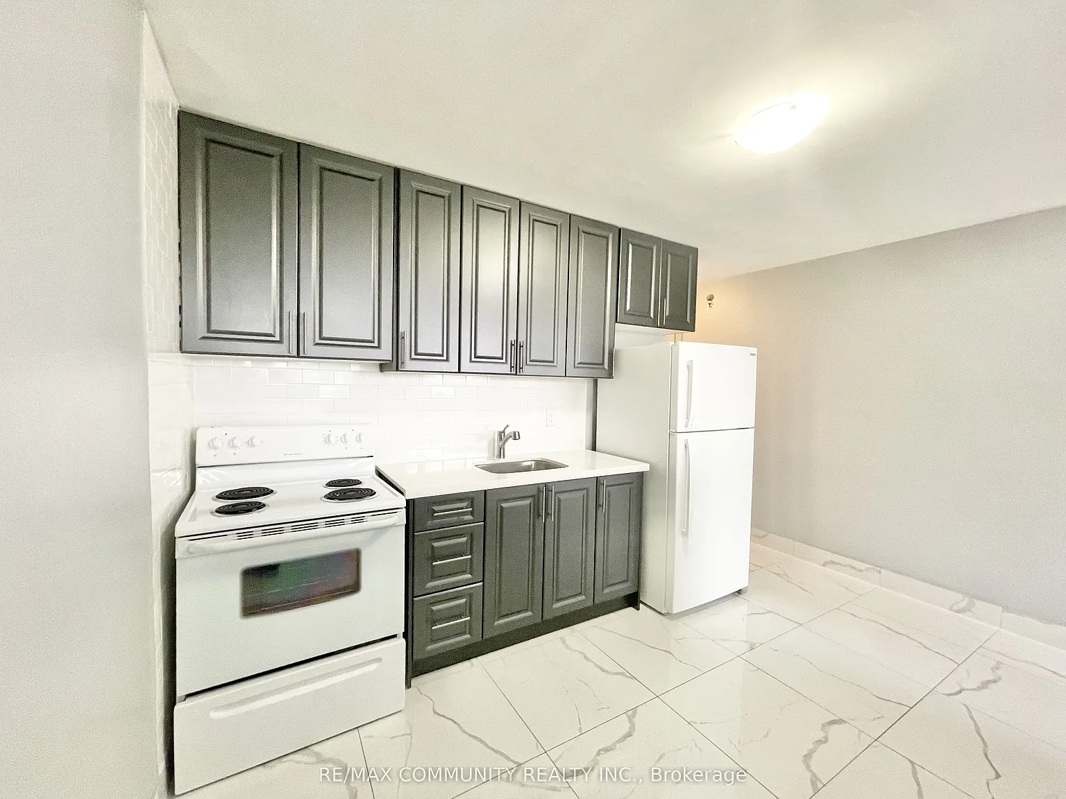 1 bed, $1,899 — Photo 2