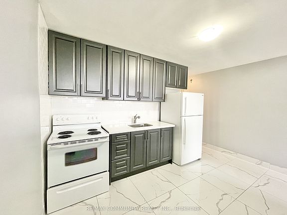 2nd image of 2624 Eglinton Ave E #2