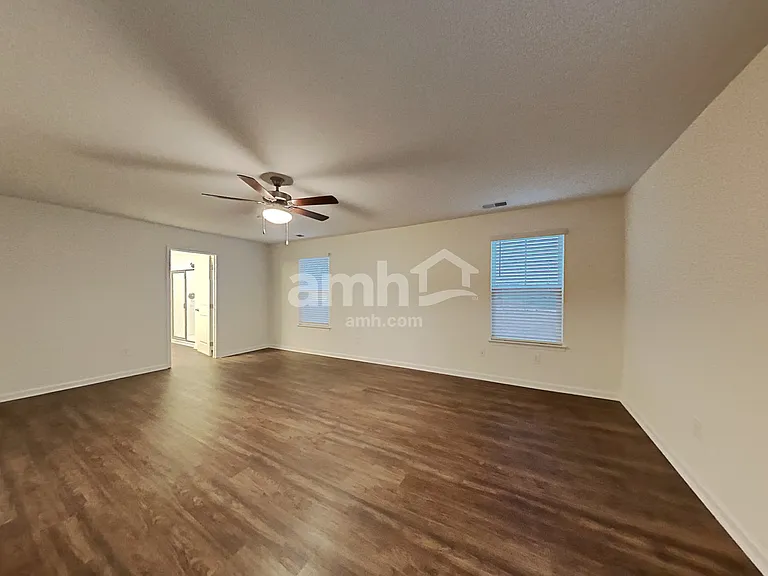 5061 Twin River Dr — Photo 14