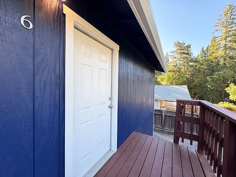 2148 Primrose Dr #6 — Photo 2