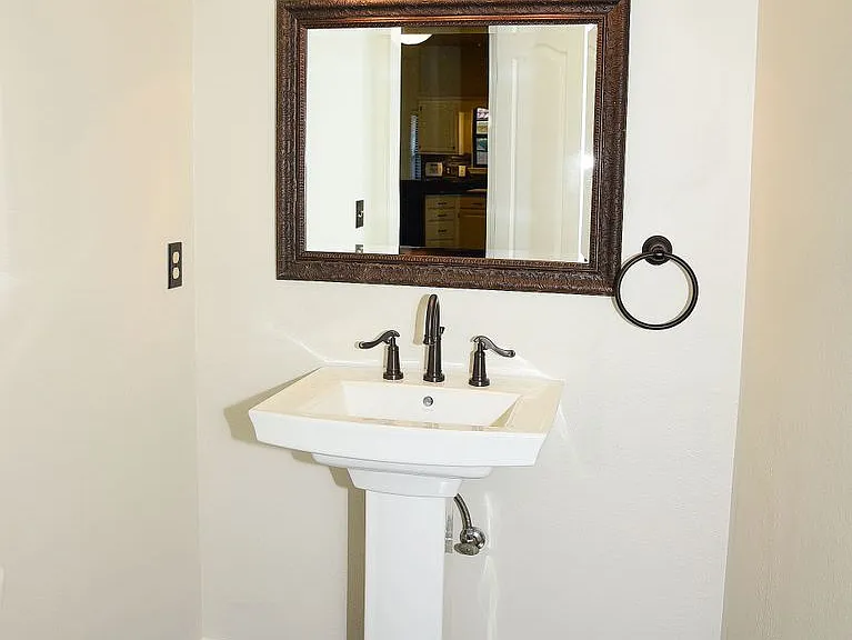 116 Baywind Dr — Photo 5