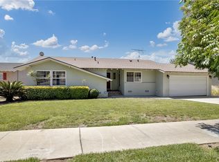 694 W 8th St, Upland, CA 91786