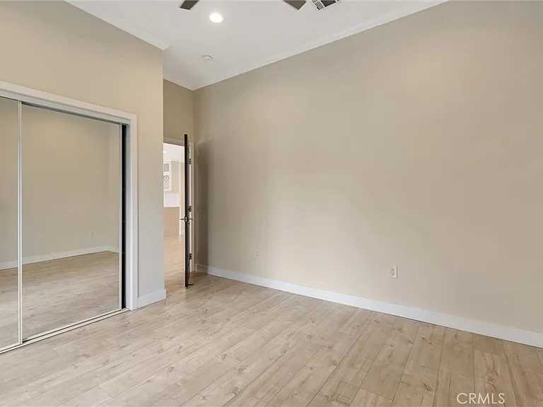 17227 Keswick St — Photo 25