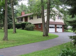 856 Reservoir Rd, Honey Brook, PA 19344
