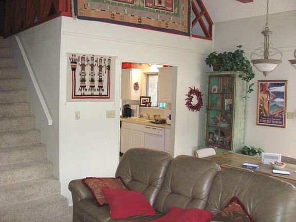 4th image of 156 Brentwood Dr #3