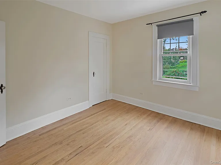 52 Sickles Ave — Photo 25