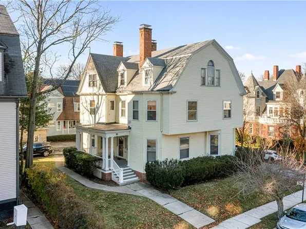 242 Wayland Ave #2, Providence, RI 02906