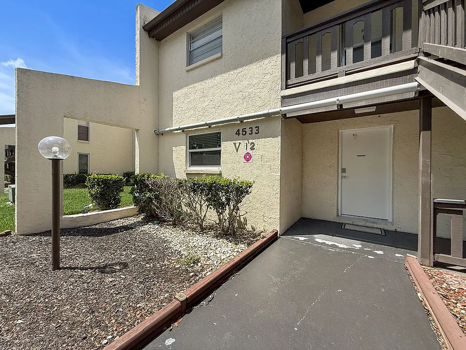 4533 Marine Pkwy #101