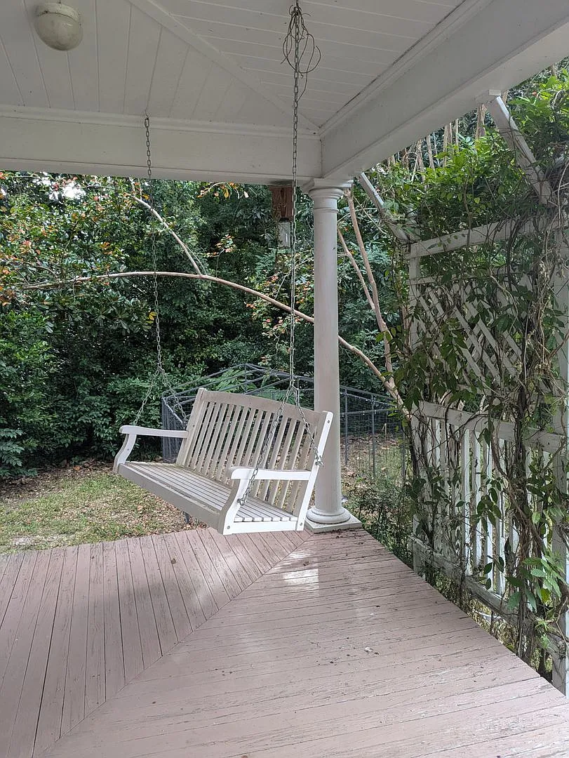 Beautiful home in the heart of Valdosta — Photo 3