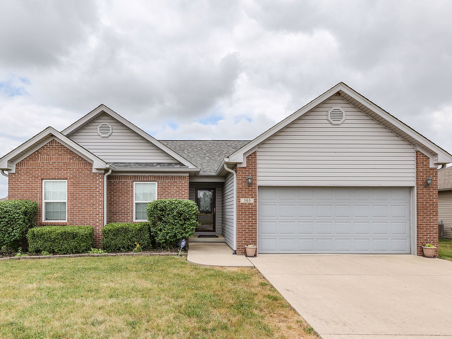 305 Pleasant St, Trafalgar, IN 46181 Zillow