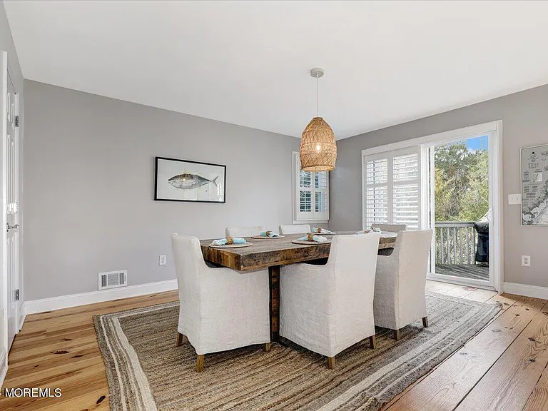 108 Glimmer Glass Cir — Photo 13