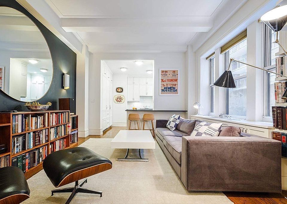 1st image of 215 W 88th St APT 1B