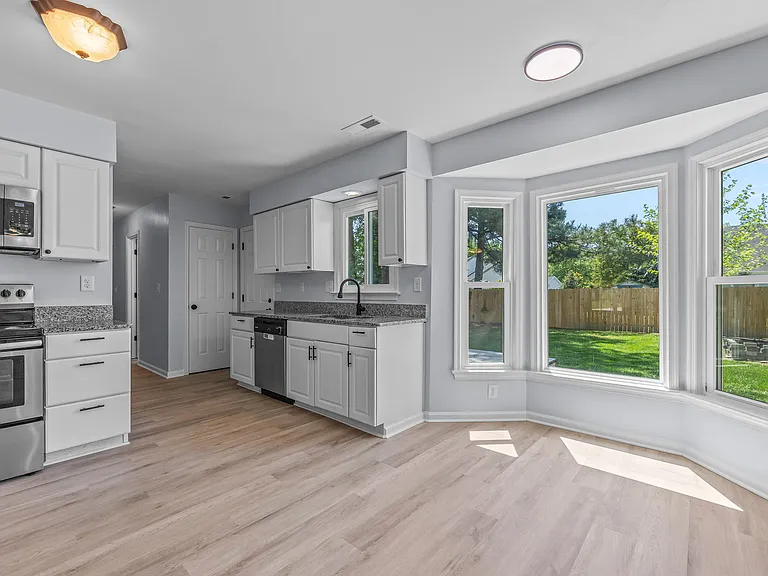 2417 Bernadotte Ct — Photo 15
