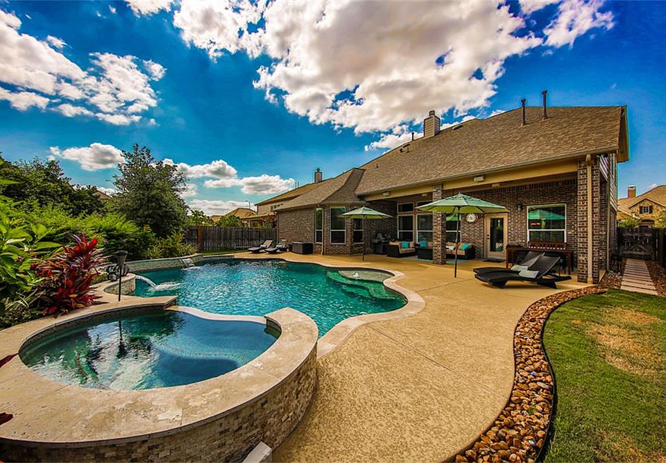 1st image of 28015 Nobbe Hollow Dr
