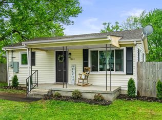2860 Old Greenbrier Pike, Greenbrier, TN 37073