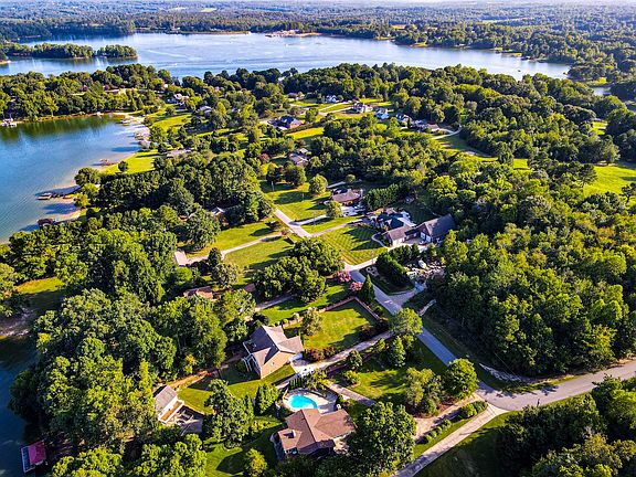 4th image of 2904 Waterside Dr