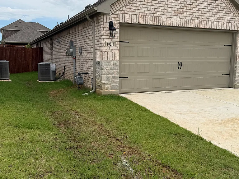 10213 Baron Dr — Photo 2