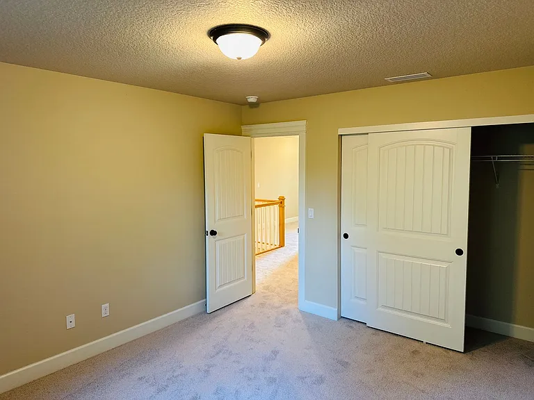 12510 NW 34th Ct — Photo 37
