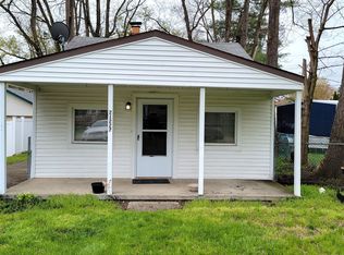 21227 Rensselaer St, Farmington Hills, MI 48336