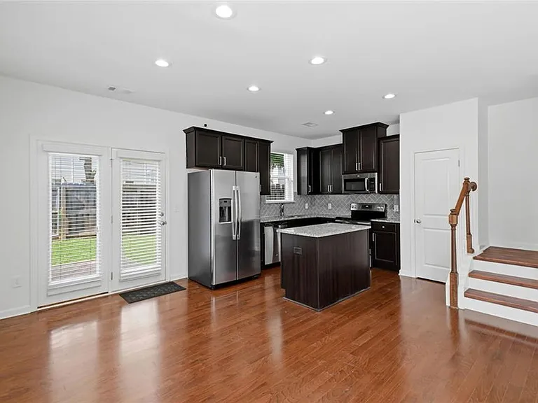 2705 Avanti Way — Photo 10