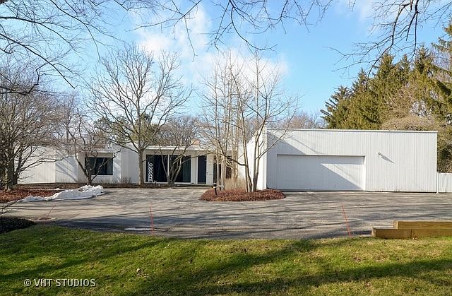 1st image of 250 White Oak Ln