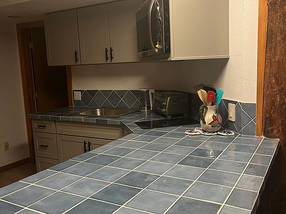 3rd image of 28950 Valley View Ln #1