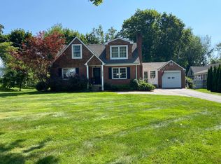 1924 Main St, Glastonbury, CT 06033