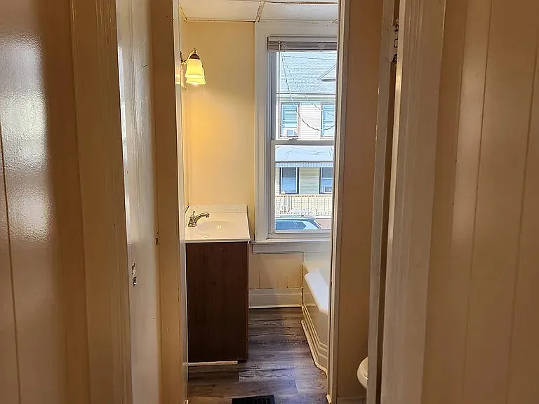 538 N 10th St #2 — Photo 10