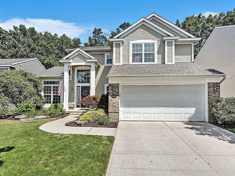 3617 Running Brook Dr SE — Photo 2