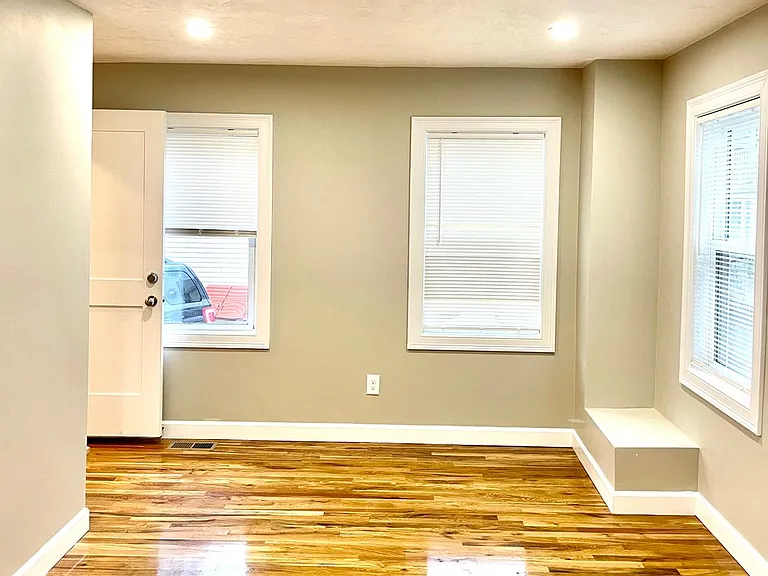 58 Laighton St — Photo 9
