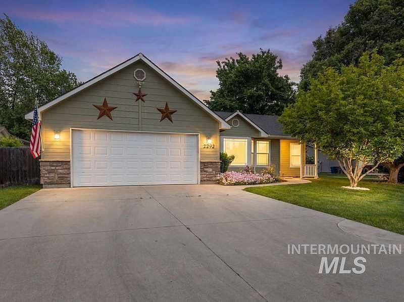 1st image of 2292 N Siesta Way