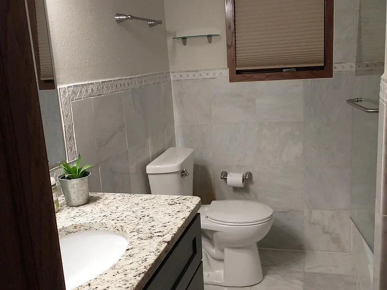 5322 Ingersoll Ave #1B — Photo 5