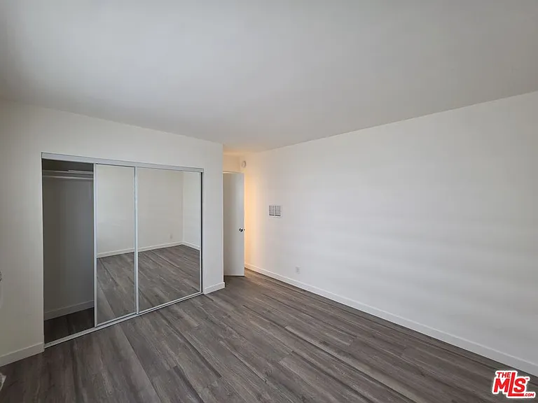 1433 Brockton Ave #4 — Photo 31