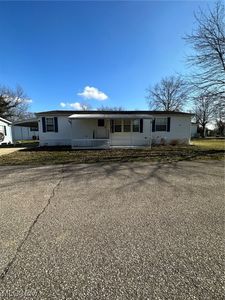 3 Maple Dr, Olmsted Falls, OH, 44138