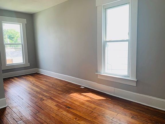 2nd image of 1578-1580 S 4th St
