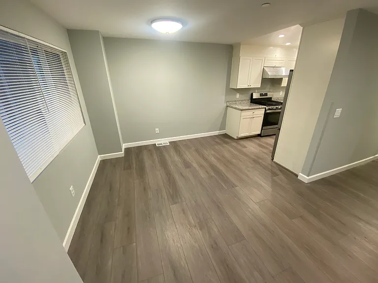 4124 Lyon Ave #4 — Photo 10