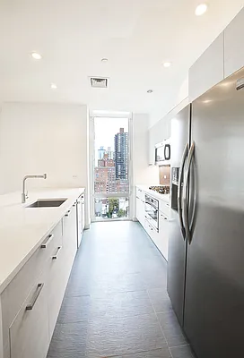 Rented by Bond New York | media 5