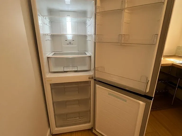 2182 NW Hoyt St #8 — Photo 8