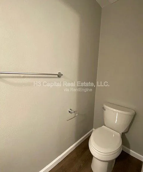108 Sunnyside St #A — Photo 8