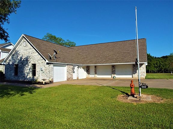 Shop garage & MIL Suite